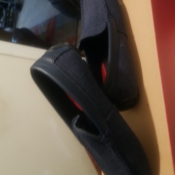 Shoes - Picture 8 of 8